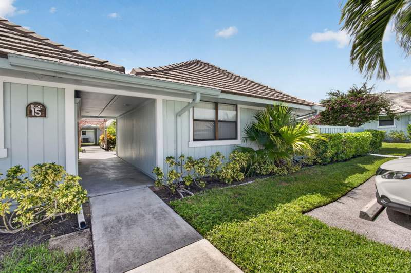 2 bedroom Villa at 1127 E Seminole Avenue #15D, Bella Vista, Jupiter — photo 3