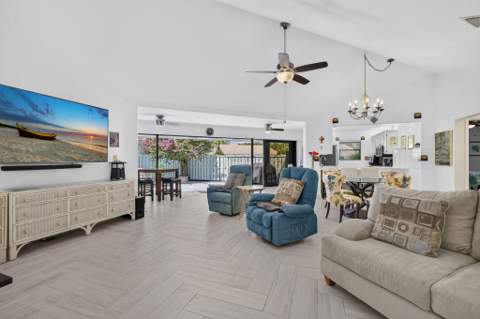 1127 E Seminole Avenue #15D, Jupiter FL - photo 7 of 43
