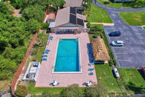 7917 SE Villa Circle, Hobe Sound FL - photo 23 of 24