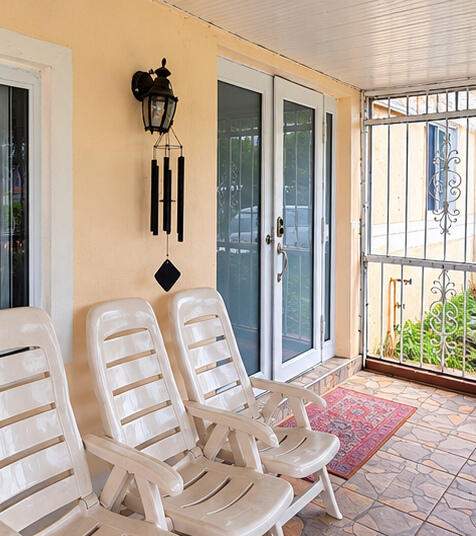 4 bedroom Single Family Residence at 4301 SW 28th Street, Hyde Park First Sec, West Park — photo 2