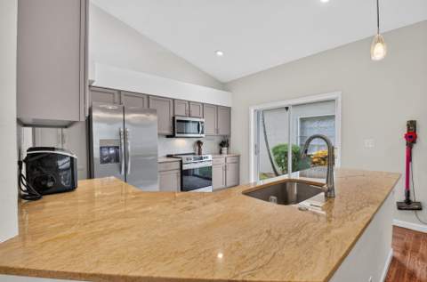 4819 Gateway Gardens Drive, Boynton Beach FL - photo 11 of 44