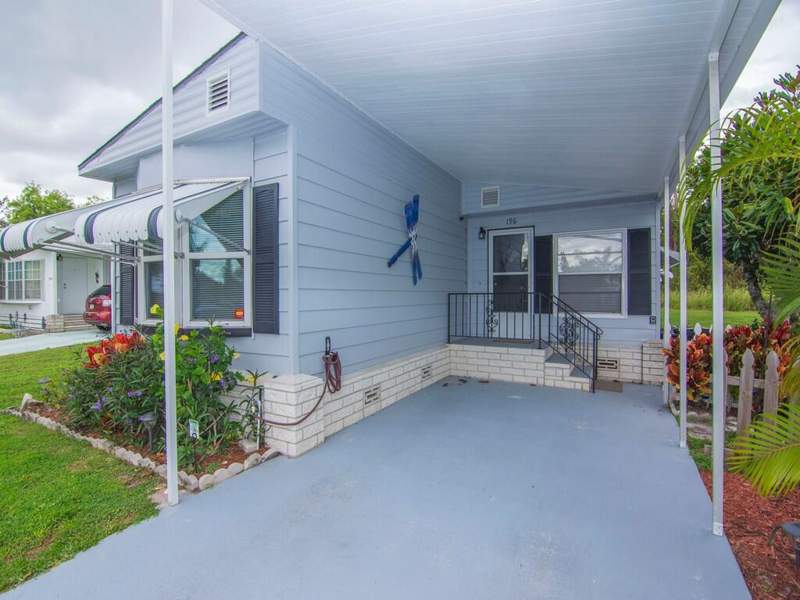 2 bedroom Manufactured Home at 196 W Caribbean, Spanish Lakes Golf Village, Port St. Lucie — photo 5