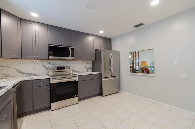 2 bedroom Condominium at 903 Worcester Lane, Covered Bridge Condo, Lake Worth — photo 3