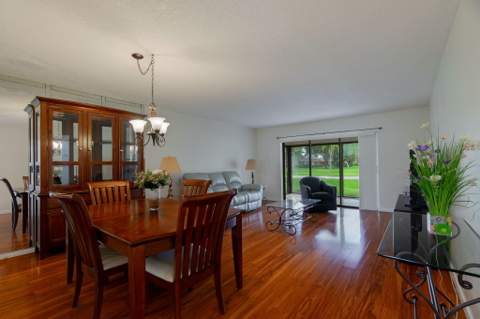 903 Worcester Lane, Lake Worth FL - photo 6 of 43