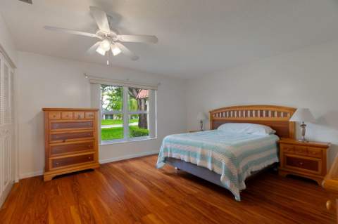903 Worcester Lane, Lake Worth FL - photo 16 of 43