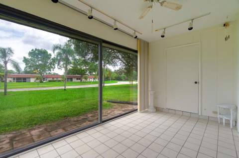 903 Worcester Lane, Lake Worth FL - photo 22 of 43