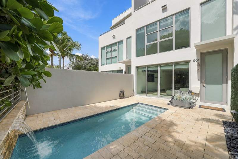 3 bedroom Townhouse at 1703 NE 5th Court #1703, Victoria Park Corr Amen Plat, Fort Lauderdale — photo 3