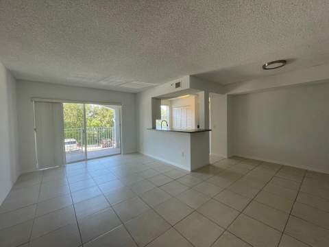 165 NW 96th Terrace #3-207, Pembroke Pines FL - photo 10 of 39