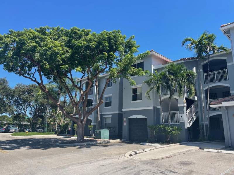 2 bedroom Condominium at 165 NW 96th Terrace #3-207, La Via Condo, Pembroke Pines — photo 4