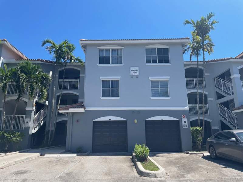 2 bedroom Condominium at 165 NW 96th Terrace #3-207, La Via Condo, Pembroke Pines — photo 3