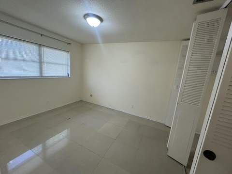 2956 Crosley Drive #C, West Palm Beach FL - photo 7 of 15