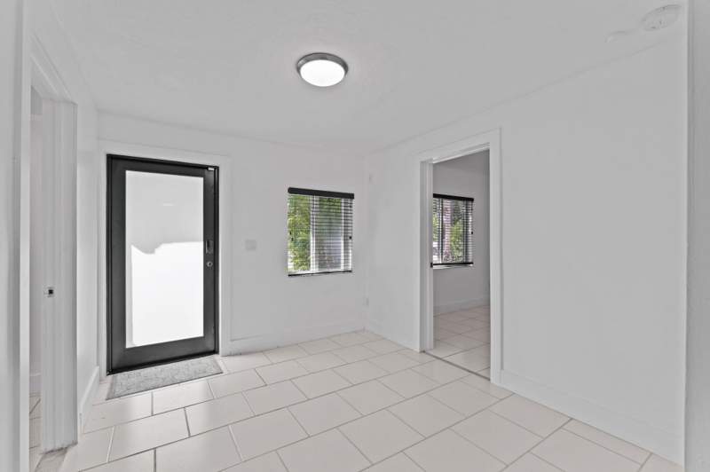4 bedroom Single Family Residence at 1823 SW 22nd Street, Osceola Park, Fort Lauderdale — photo 5
