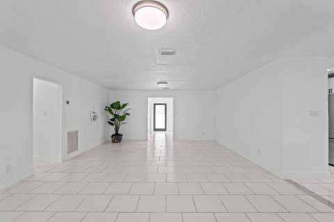 1823 SW 22nd Street, Fort Lauderdale FL - photo 7 of 53