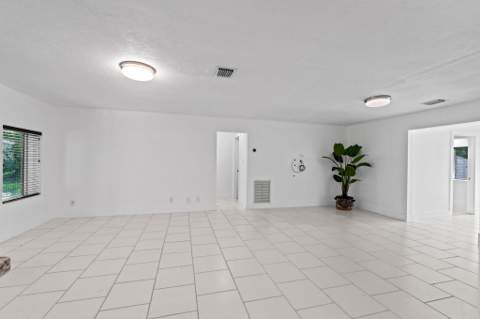 1823 SW 22nd Street, Fort Lauderdale FL - photo 9 of 53
