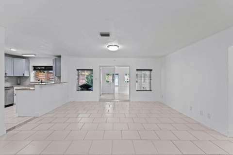 1823 SW 22nd Street, Fort Lauderdale FL - photo 13 of 53