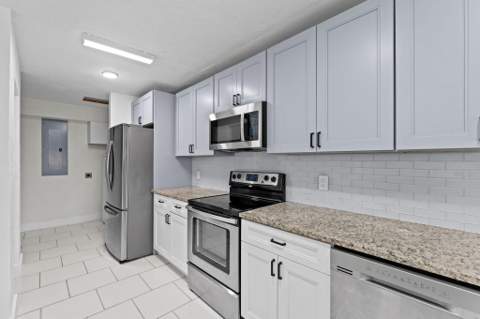 1823 SW 22nd Street, Fort Lauderdale FL - photo 16 of 53