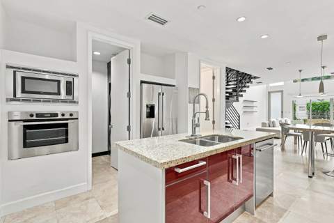 1703 NE 5th Court #1703, Fort Lauderdale FL - photo 10 of 30
