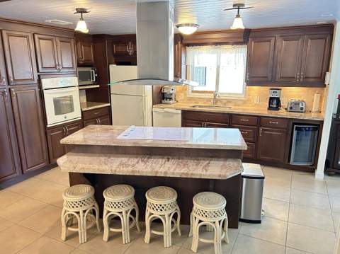 292 NW 53 Street, Deerfield Beach FL - photo 8 of 51