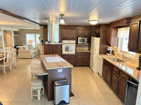 292 NW 53 Street, Deerfield Beach FL - photo 9 of 51