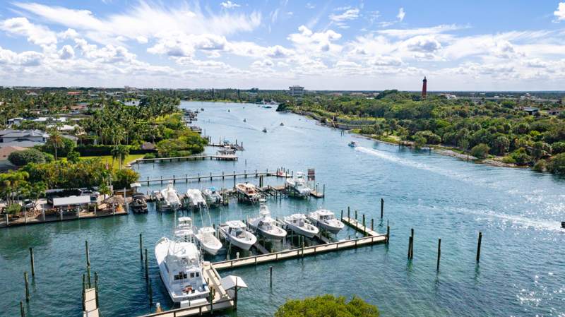 2 bedroom Condominium at 225 S Beach Road #Unit 205, Ocean Villas Condo Apts, Jupiter — photo 3