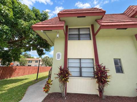 3253 NW 104th Avenue, Coral Springs FL - photo 15 of 18