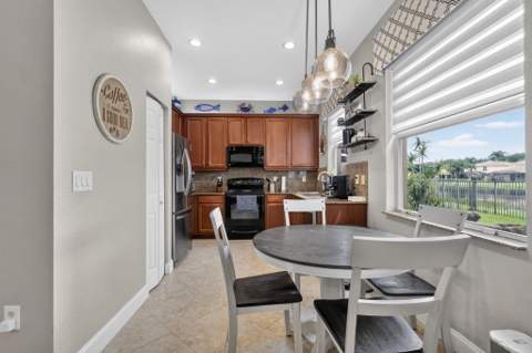 7932 Picklewood Park Drive, Boynton Beach FL - photo 12 of 59