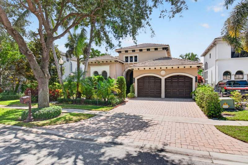 3 bedroom Single Family Residence at 17835 Lake Azure Way, Oaks At Boca Raton 5, Boca Raton — photo 3