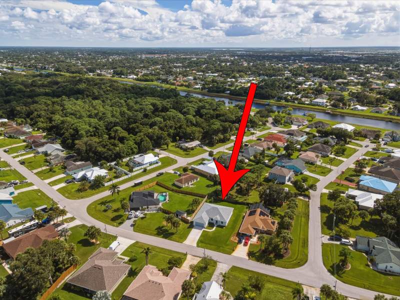 3 bedroom Single Family Residence at 1946 SW Leafy Road, Port St Lucie Section 11, Port St. Lucie — photo 5