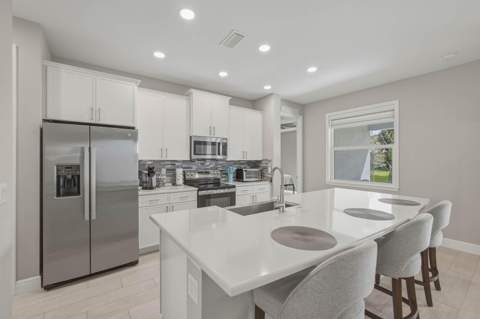 1946 SW Leafy Road, Port St. Lucie FL - photo 7 of 55