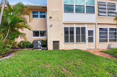 2192 NE 1st Way #104, Boynton Beach FL - photo 18 of 35