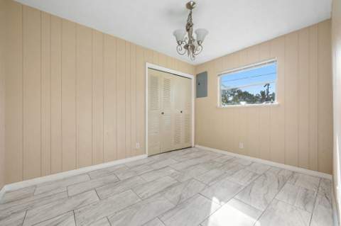 816 NE 22nd Street, Belle Glade FL - photo 11 of 23