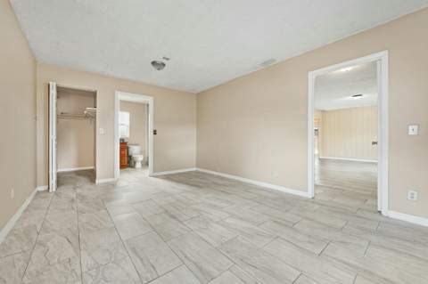 816 NE 22nd Street, Belle Glade FL - photo 16 of 23