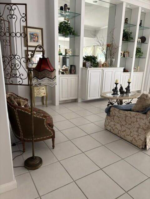 8939 Oldham Way, West Palm Beach FL - photo 6 of 8