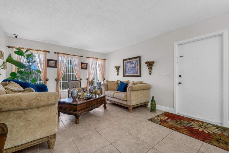 3 bedroom Condominium at 3111 Coral Springs Drive #213, Springs Colony Club Condo, Coral Springs — photo 3