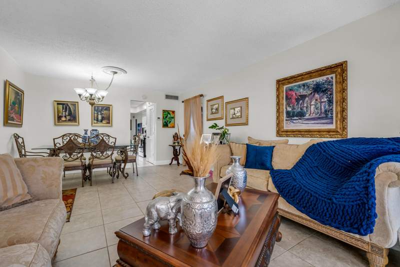 3 bedroom Condominium at 3111 Coral Springs Drive #213, Springs Colony Club Condo, Coral Springs — photo 4