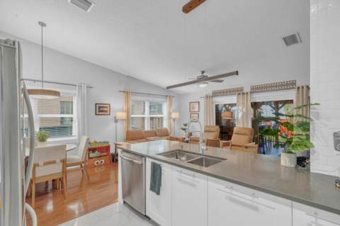 4249 NW 1st Drive, Deerfield Beach FL - photo 16 of 72