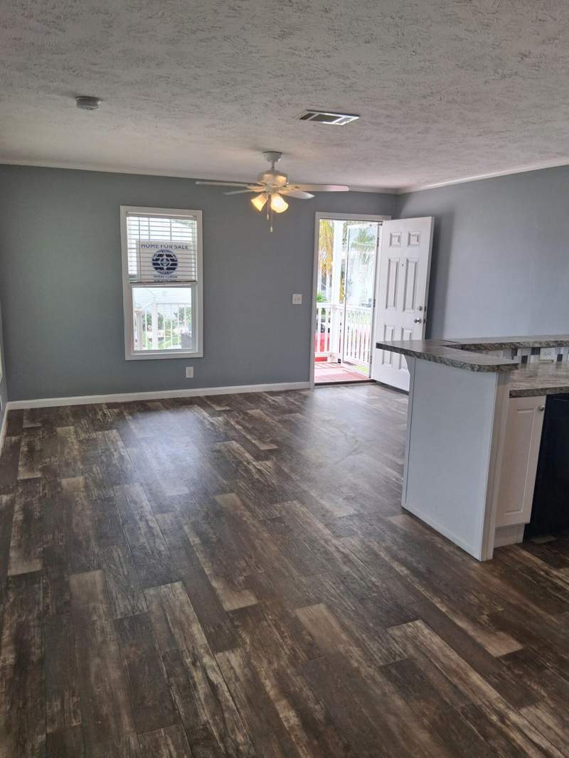 2 bedroom Manufactured Home at 356 Mockingbird Avenue, Sandhill Shores, Fort Pierce — photo 5