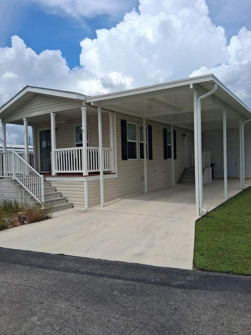 2 bedroom Manufactured Home at 356 Mockingbird Avenue, Sandhill Shores, Fort Pierce — photo 2