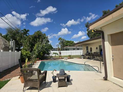 6840 SW 16th Street, Pembroke Pines FL - photo 6 of 33