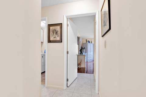 8955 Sunscape Lane, Boca Raton FL - photo 13 of 63