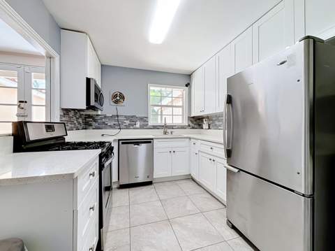 427 37th Street, West Palm Beach FL - photo 14 of 41