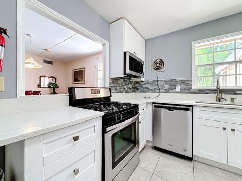 427 37th Street, West Palm Beach FL - photo 18 of 41