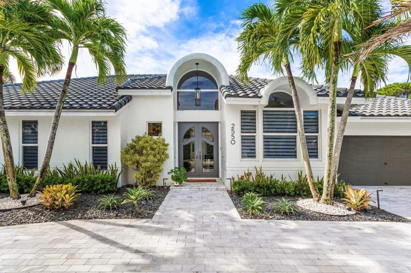 5 bedroom Single Family Residence at 2550 NW 28th Street, New Floresta , Boca Raton — photo 2