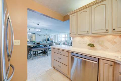 305 N Pompano Beach Boulevard #1404, Pompano Beach FL - photo 8 of 57