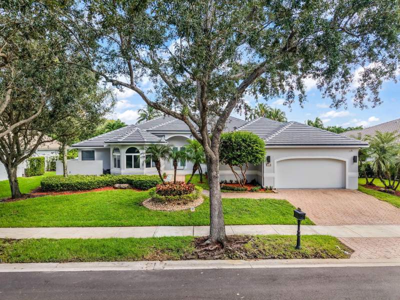 6 bedroom Single Family Residence at 2678 Meadowood Drive, Sector 7 South, Weston — photo 3