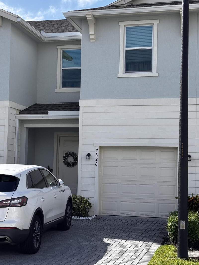 3 bedroom Single Family Residence at 4626 Meyerson Place, Heathwood Reserve Pud, Lake Worth — photo 5
