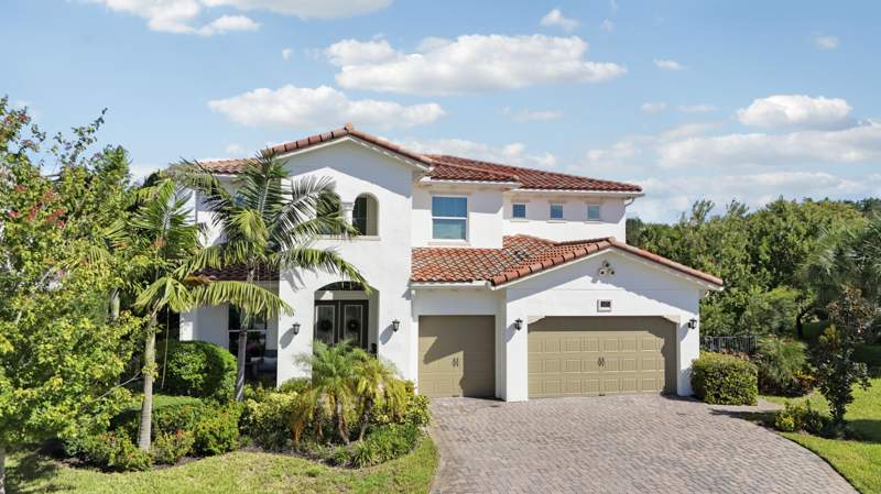 5 bedroom Single Family Residence at 2475 NE Evinrude Circle, Langford Landing, Jensen Beach — photo 5