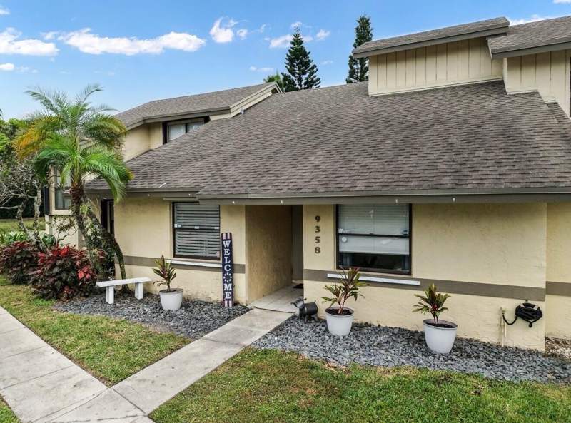 2 bedroom Condominium at 9358 Ketay Circle, Boca Ridge Park Condo, Boca Raton — photo 2