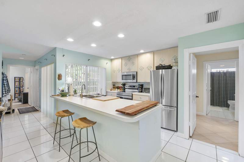 2 bedroom Townhouse at 9041 Sun Terrace Circle #A, Sunterrace At The Gardens, West Palm Beach — photo 4