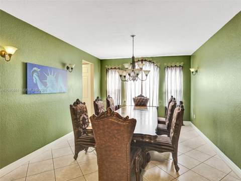 19462 Saturnia Lakes Drive, Boca Raton FL - photo 7 of 35
